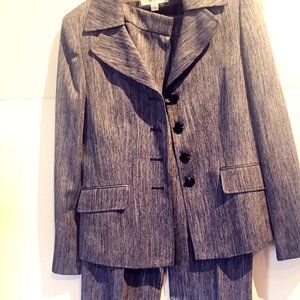 Le Suit Pant Suit